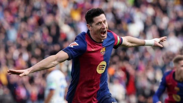 Barcelona Bisa Jual Robert Lewandowski