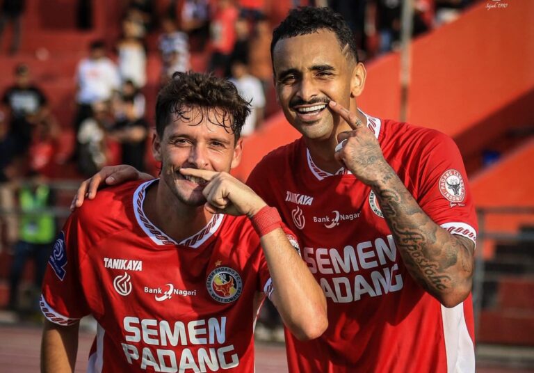 Dewa United Ditumbangkan Semen Padang