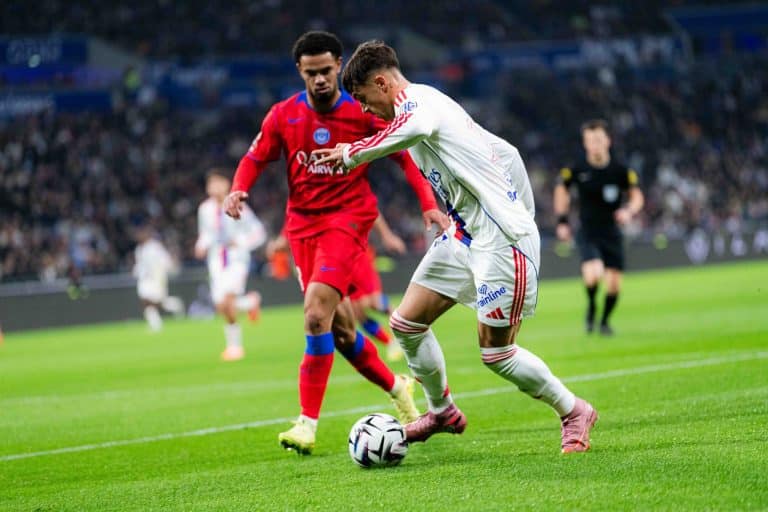 PSG Raih Kemenangan Dramatis Di Kandang Lyon