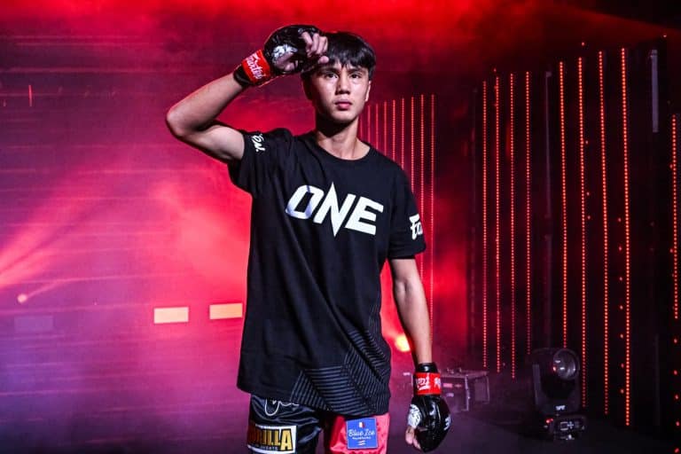 Yonis Anane: Bintang Muda Muay Thai Di ONE Championship